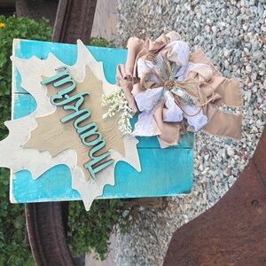 Thankful Wooden Wall Decor with Bow